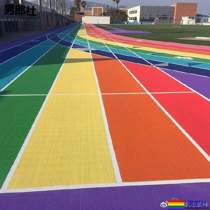 Nike把洛杉矶一个体育场的跑道改成了彩虹色 - 51虹马