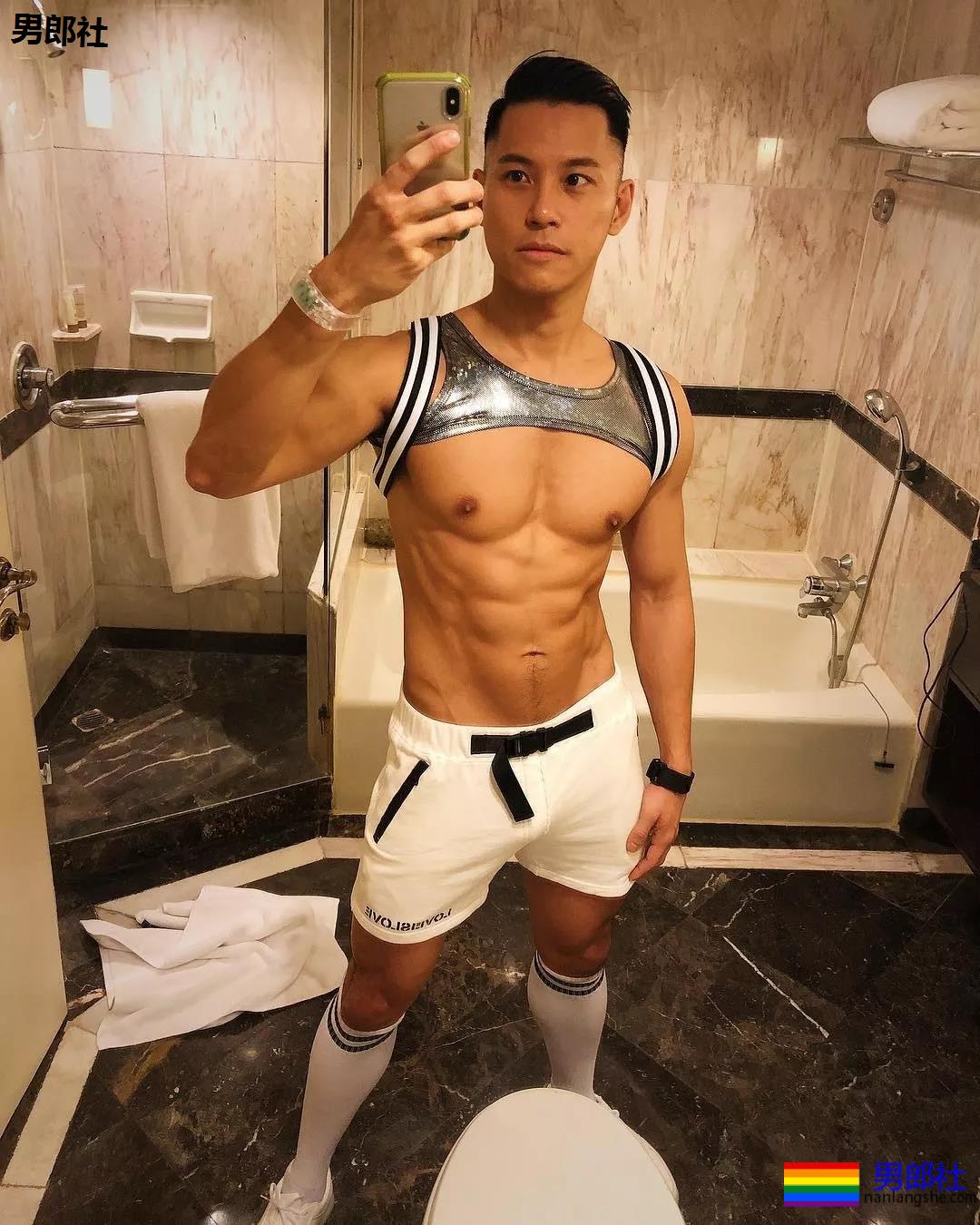 筋肉翘臀Gogo-boy火遍G圈！放飞自我的内裤收割机！ - 51虹马