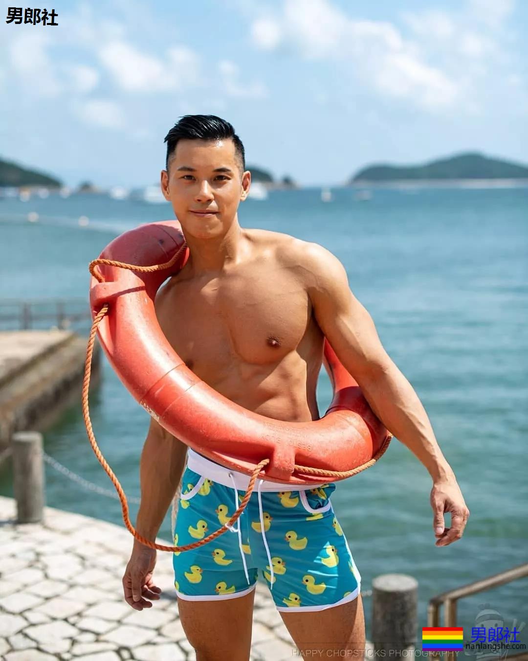 筋肉翘臀Gogo-boy火遍G圈！放飞自我的内裤收割机！ - 51虹马