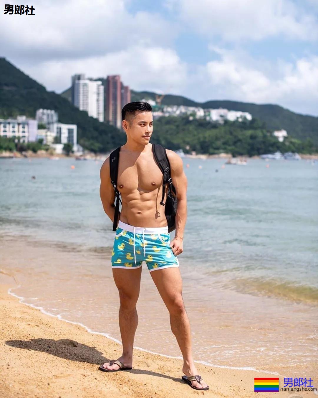 筋肉翘臀Gogo-boy火遍G圈！放飞自我的内裤收割机！ - 51虹马