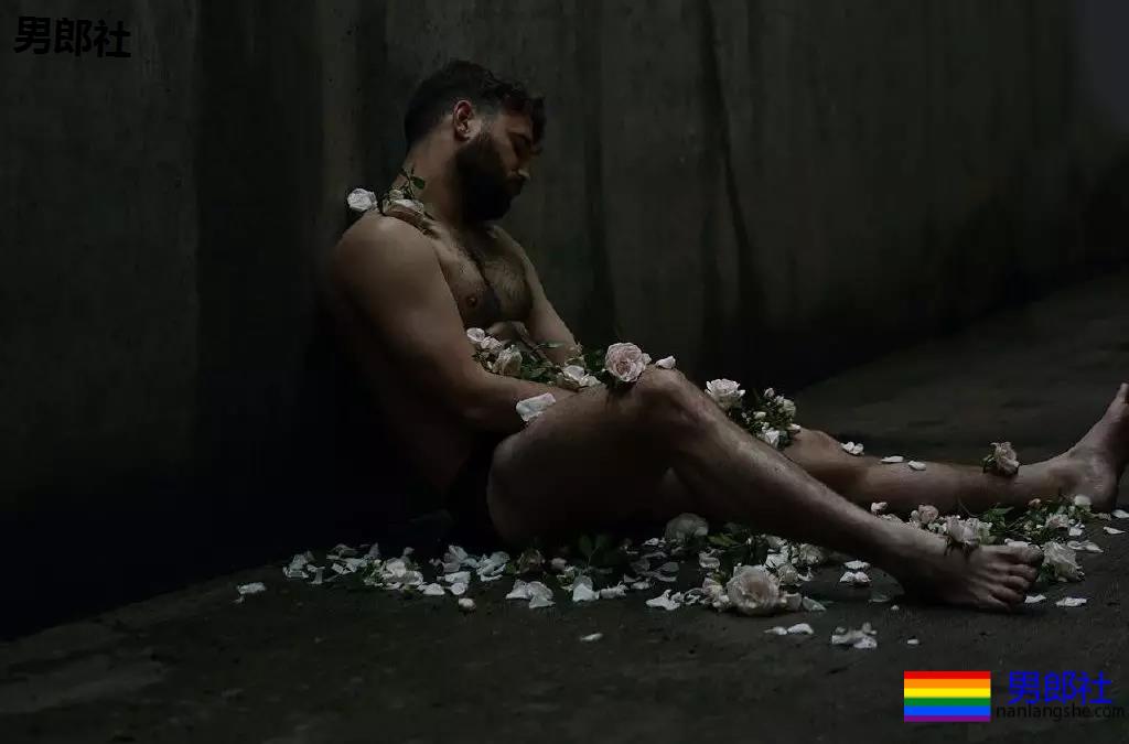 那些赚钱养男友的gay们现在都怎么样了？ - 51虹马