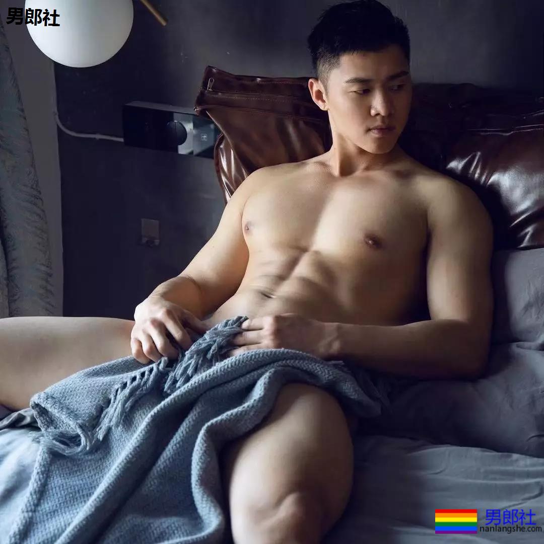 那些赚钱养男友的gay们现在都怎么样了？ - 51虹马