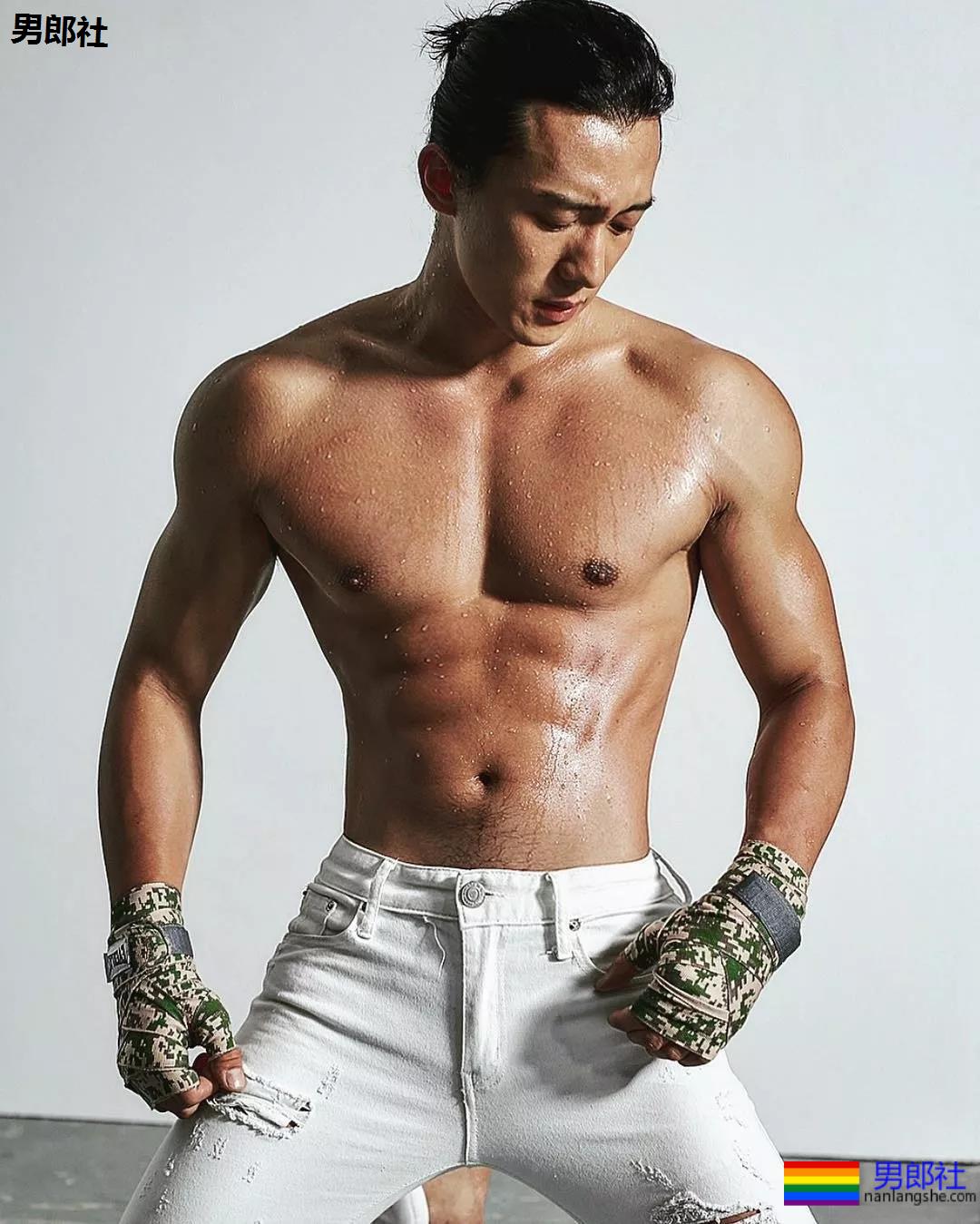 189CM体育生转战娱乐圈,实力强大被导演万里挑一 - 51虹马 189CM体育生转战娱乐圈,实力强大被导演万里挑一 - 51虹马