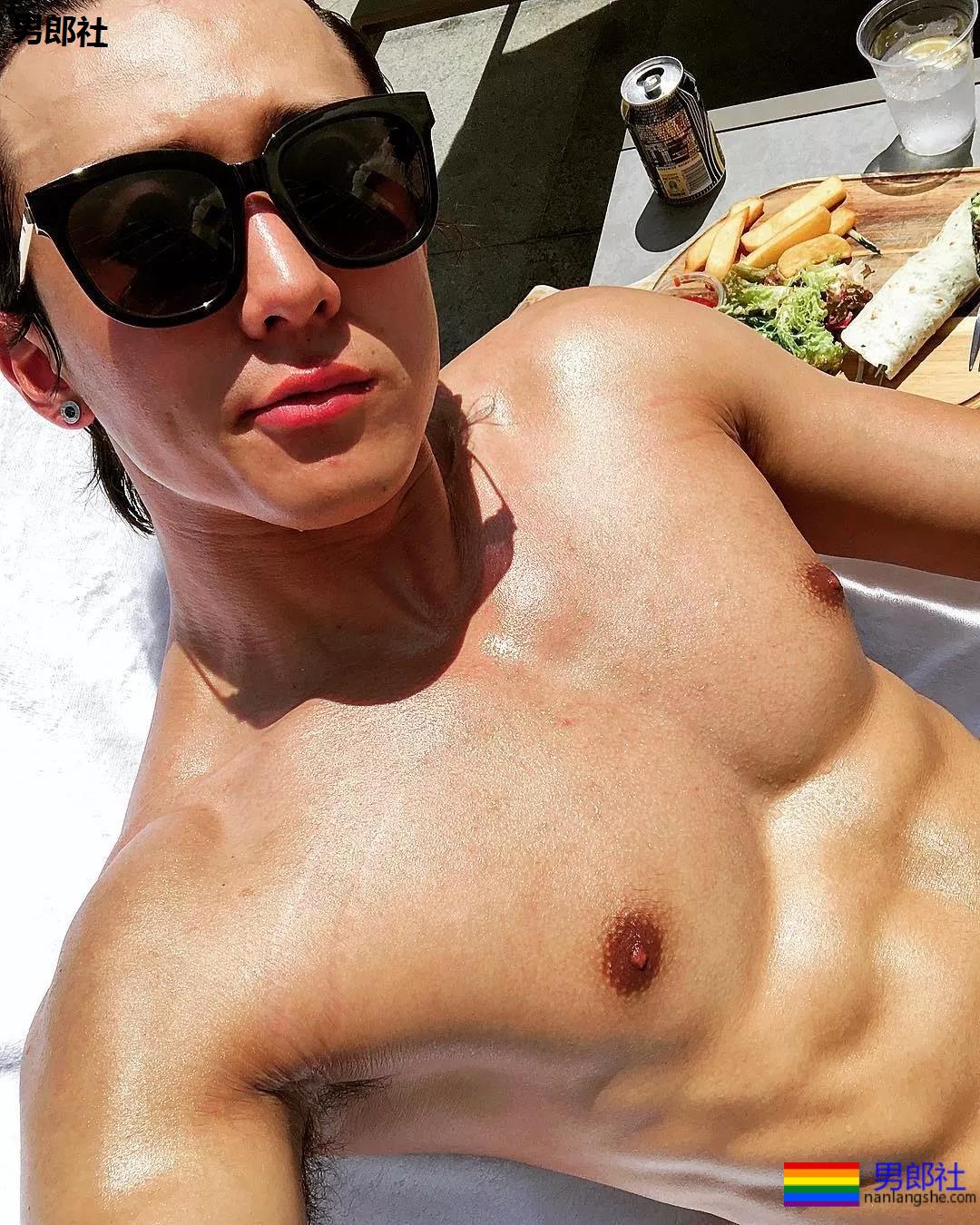 189CM体育生转战娱乐圈,实力强大被导演万里挑一 - 51虹马 189CM体育生转战娱乐圈,实力强大被导演万里挑一 - 51虹马