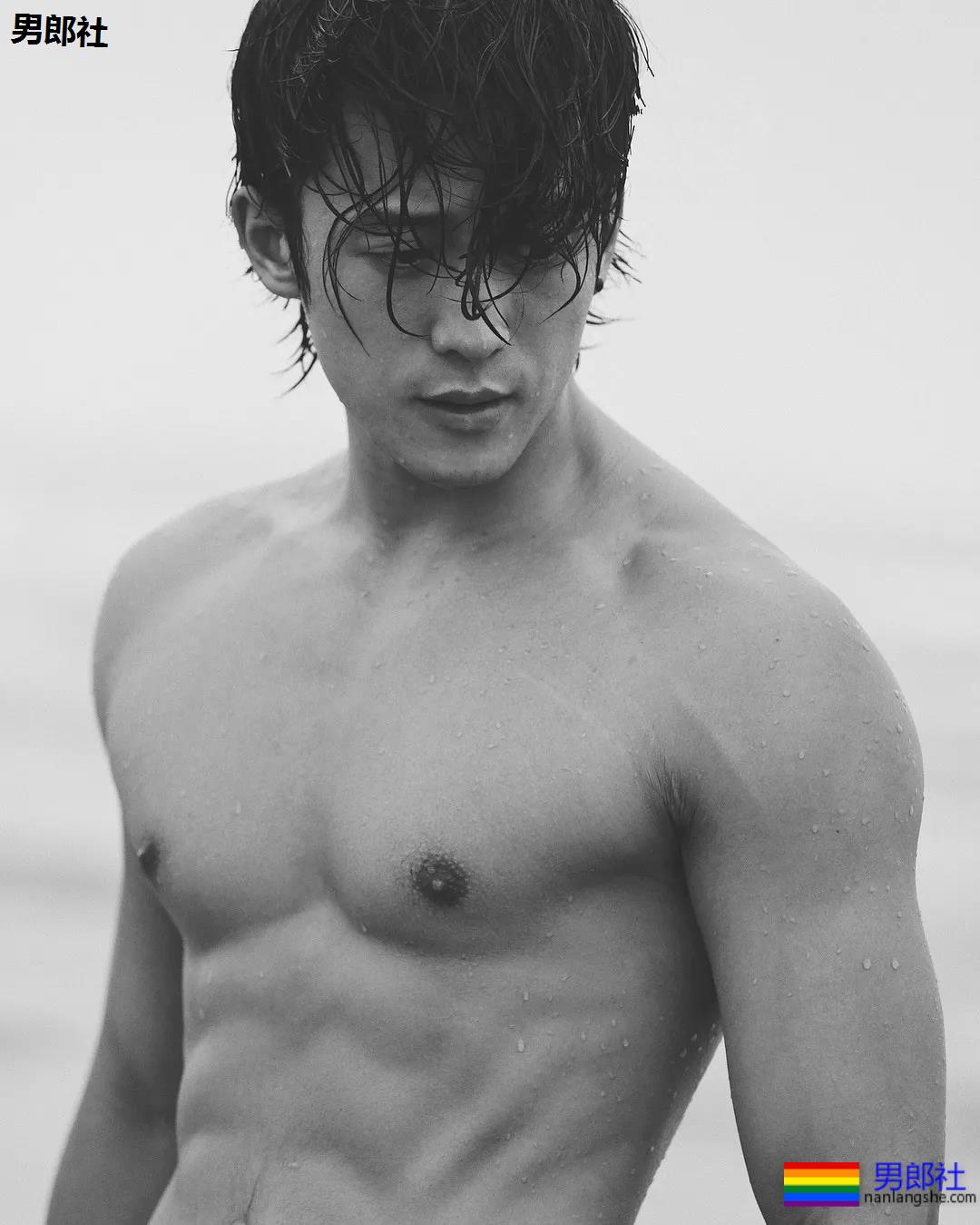 189CM体育生转战娱乐圈,实力强大被导演万里挑一 - 51虹马 189CM体育生转战娱乐圈,实力强大被导演万里挑一 - 51虹马