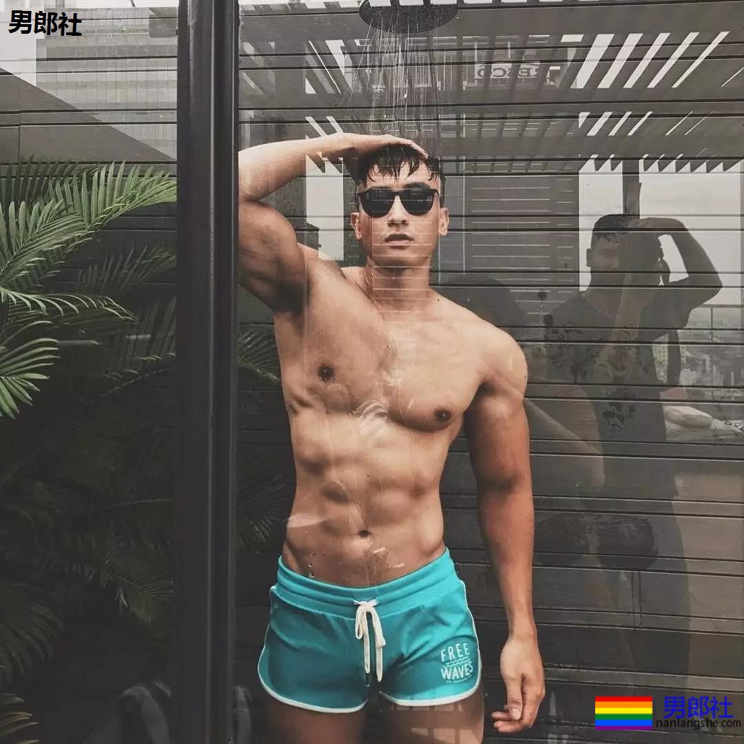 筋肉正装空少竟然玩起捆绑Paly,这个尺度也太羞涩惹~ - 51虹马 筋肉正装空少竟然玩起捆绑Paly,这个尺度也太羞涩惹~ - 51虹马