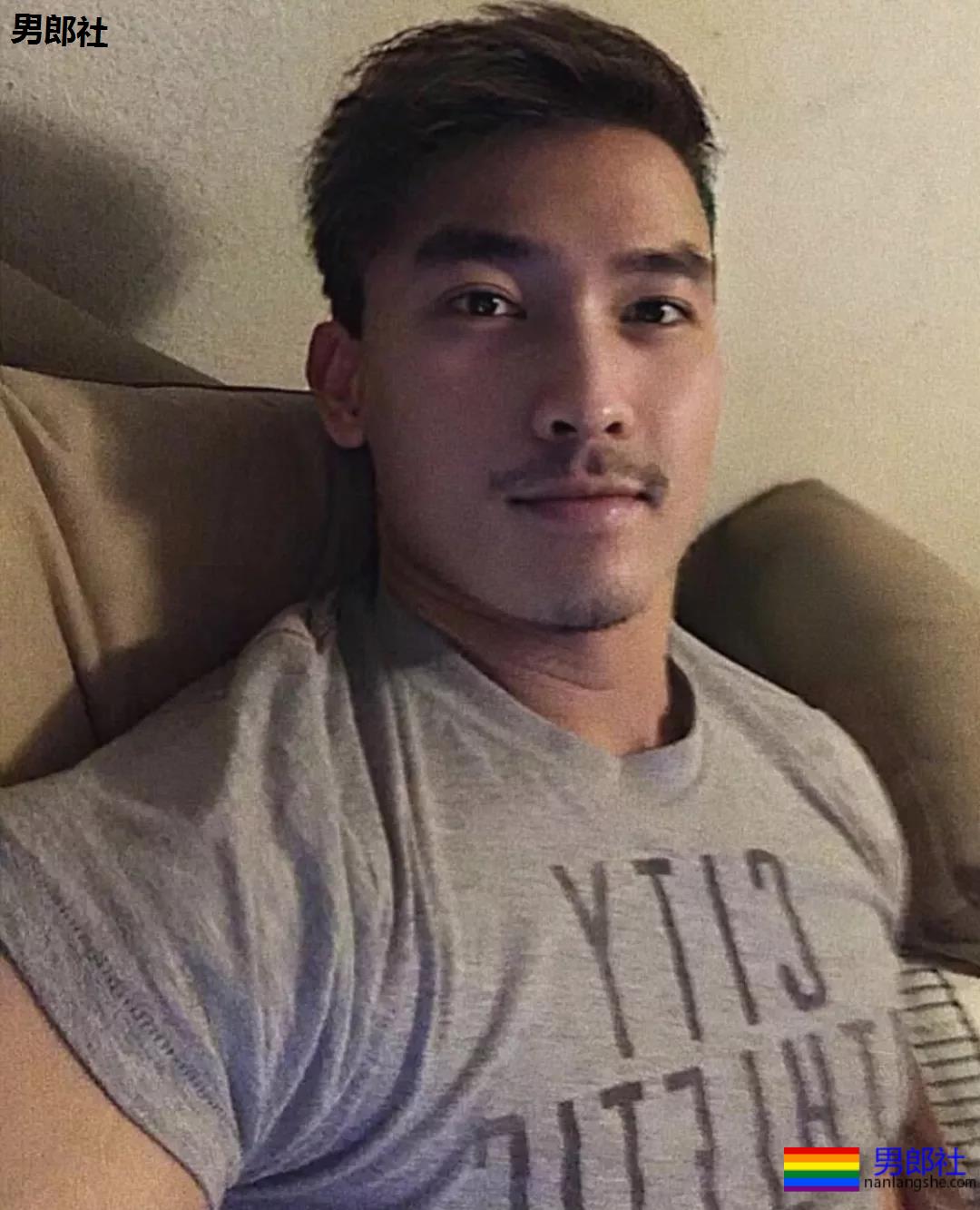 筋肉正装空少竟然玩起捆绑Paly,这个尺度也太羞涩惹~ - 51虹马 筋肉正装空少竟然玩起捆绑Paly,这个尺度也太羞涩惹~ - 51虹马