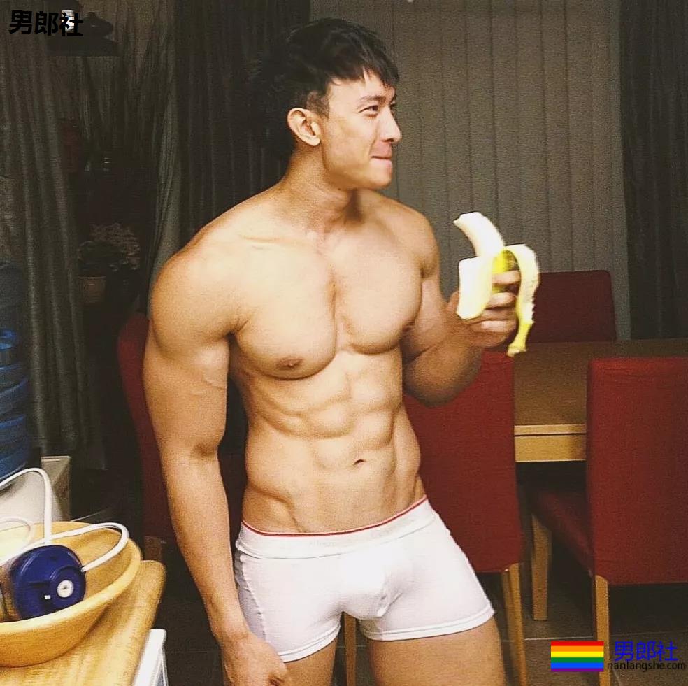 筋肉正装空少竟然玩起捆绑Paly,这个尺度也太羞涩惹~ - 51虹马 筋肉正装空少竟然玩起捆绑Paly,这个尺度也太羞涩惹~ - 51虹马