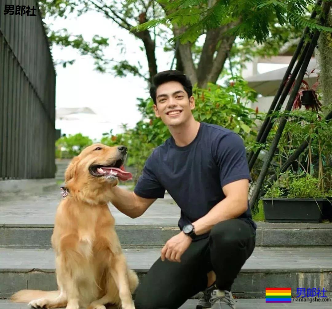 泰国小狼狗人鱼线，太阳光了趴~ - 51虹马