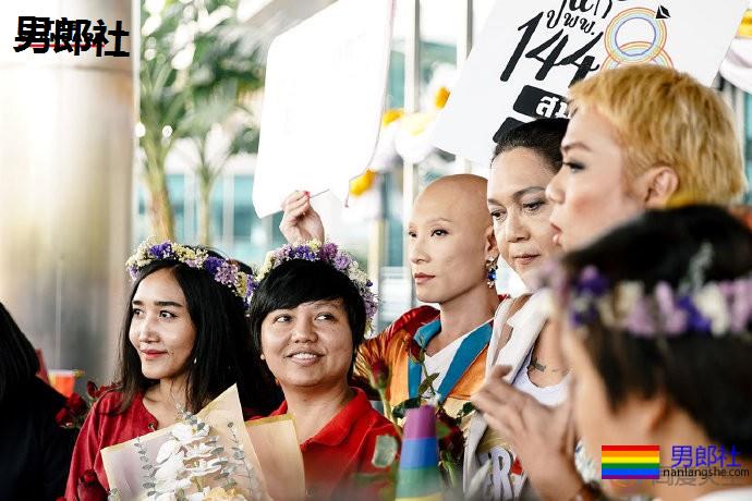 泰国同性伴侣上书宪法法院，争取合法结婚 - 51虹马