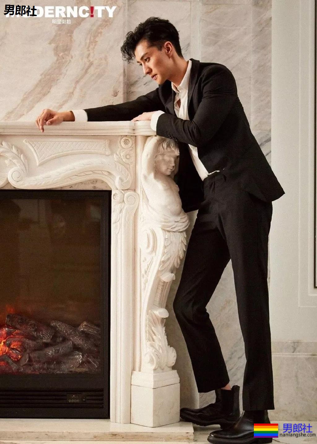 雅痞肌肉小叔"牵手"薄肌小鲜肉!双男主腹肌照,他一身硬核腱子肉A爆了! - 51虹马 雅痞肌肉小叔"牵手"薄肌小鲜肉!双男主腹肌照,他一身硬核腱子肉A爆了! - 51虹马