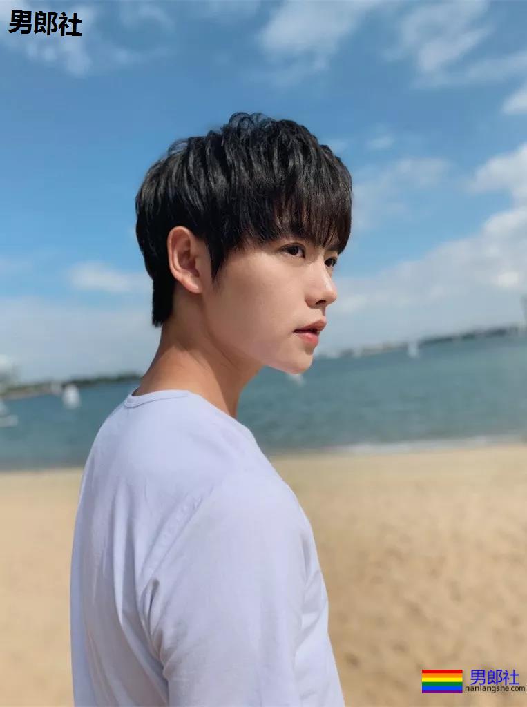 雅痞肌肉小叔"牵手"薄肌小鲜肉!双男主腹肌照,他一身硬核腱子肉A爆了! - 51虹马 雅痞肌肉小叔"牵手"薄肌小鲜肉!双男主腹肌照,他一身硬核腱子肉A爆了! - 51虹马