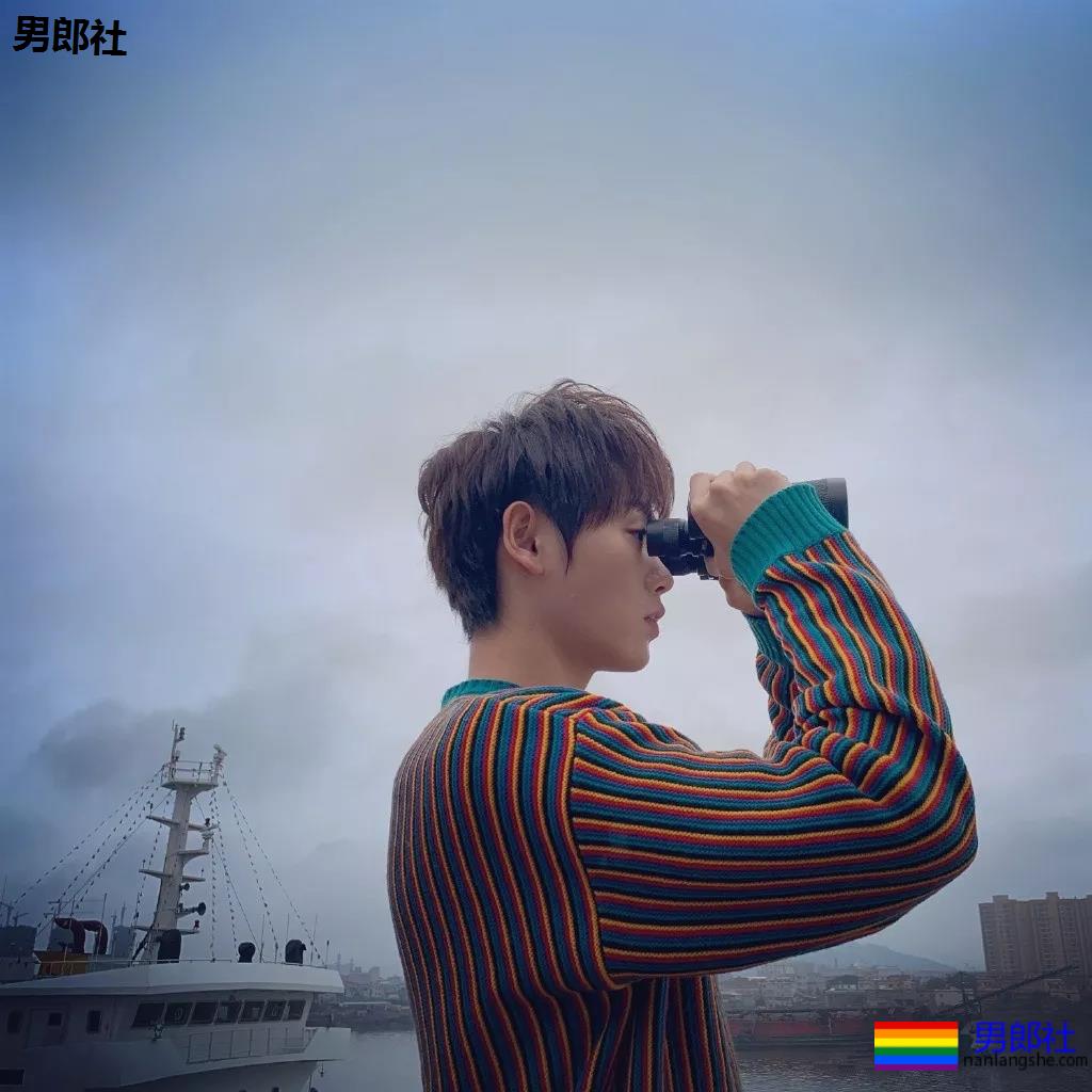 雅痞肌肉小叔"牵手"薄肌小鲜肉!双男主腹肌照,他一身硬核腱子肉A爆了! - 51虹马 雅痞肌肉小叔"牵手"薄肌小鲜肉!双男主腹肌照,他一身硬核腱子肉A爆了! - 51虹马