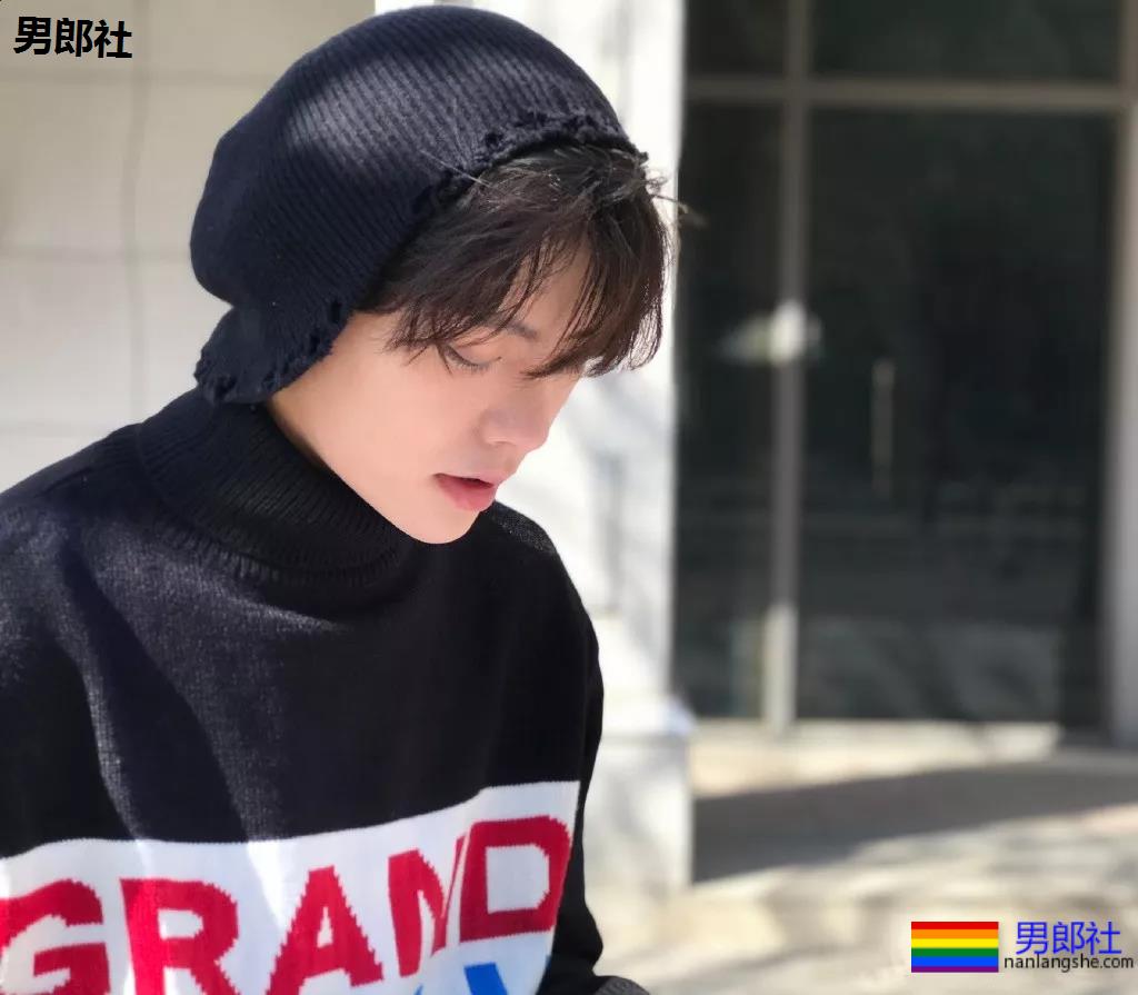 雅痞肌肉小叔"牵手"薄肌小鲜肉!双男主腹肌照,他一身硬核腱子肉A爆了! - 51虹马 雅痞肌肉小叔"牵手"薄肌小鲜肉!双男主腹肌照,他一身硬核腱子肉A爆了! - 51虹马