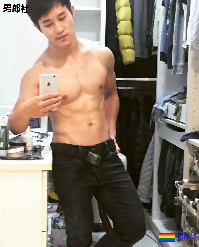 遇到家教老师正装男，见这样的翘臀该怎么办？ - 51虹马