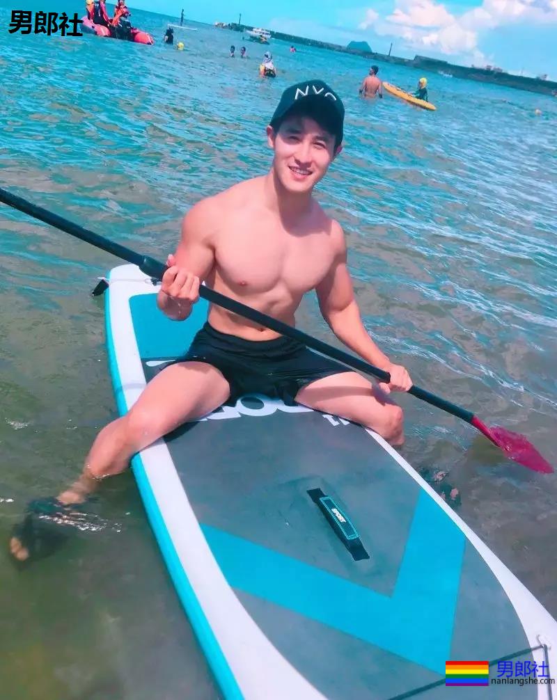 遇到家教老师正装男，见这样的翘臀该怎么办？ - 51虹马