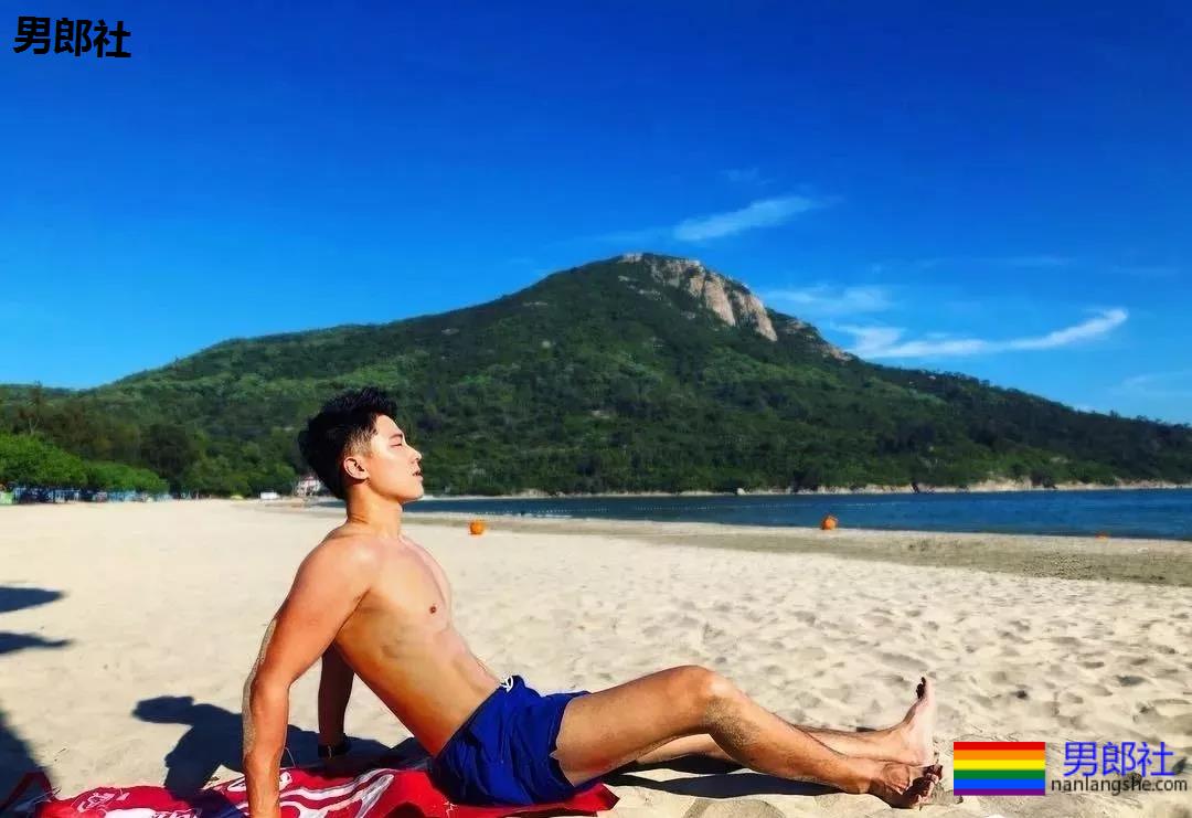 遇到家教老师正装男，见这样的翘臀该怎么办？ - 51虹马