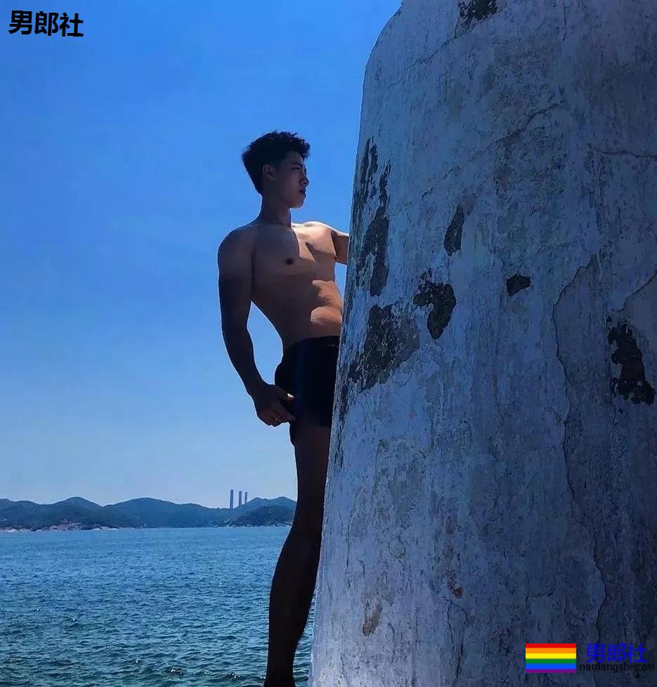 遇到家教老师正装男，见这样的翘臀该怎么办？ - 51虹马