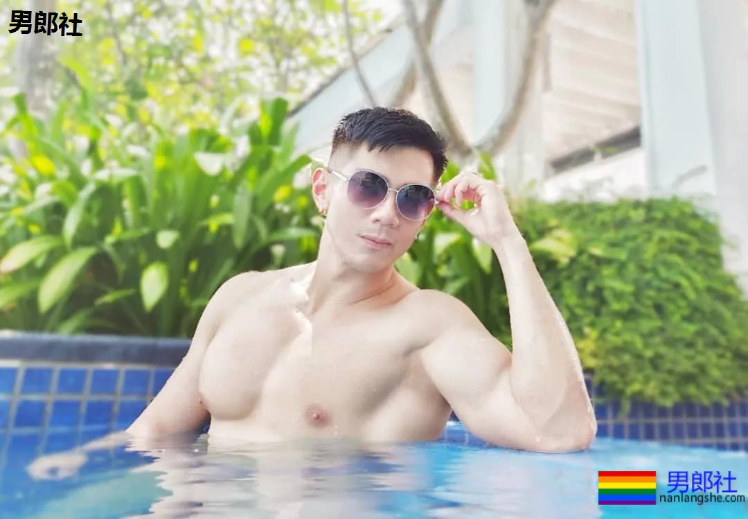 樊野家的粗腿体育生男模，暴筋腱子肉身材，哪哪都太强！ - 51虹马