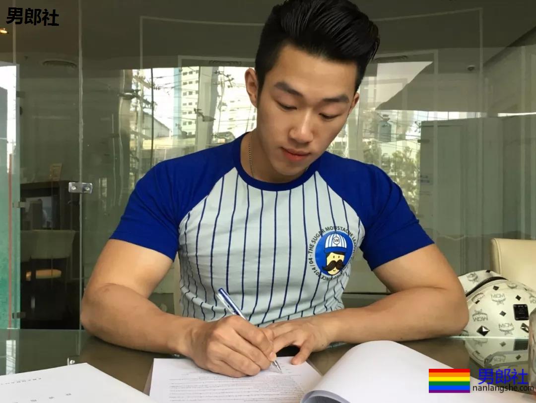 霸道总裁和哈佛学霸的夫夫爱情故事 - 51虹马