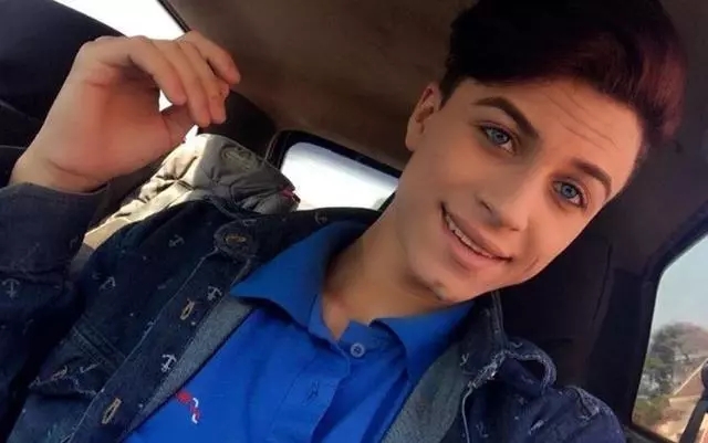 17岁男孩因为是同性恋,惨被母亲杀害 - 51虹马 17岁男孩因为是同性恋,惨被母亲杀害 - 51虹马