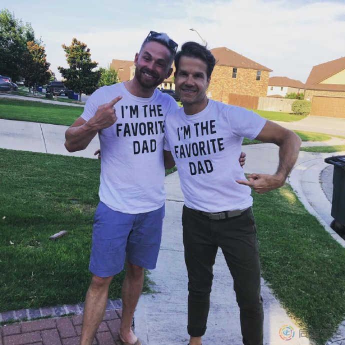 教师歧视同志家庭的孩子，被停职调查-51虹马