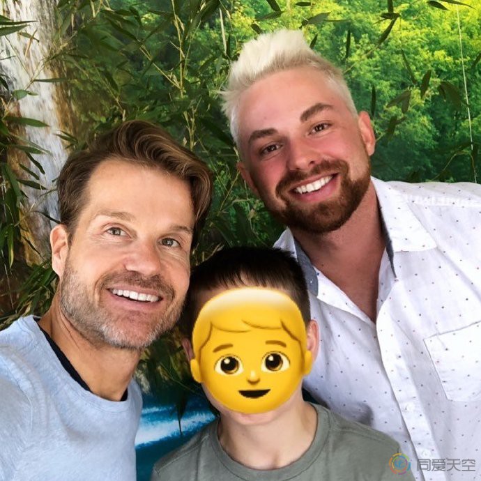 教师歧视同志家庭的孩子，被停职调查 - 51虹马