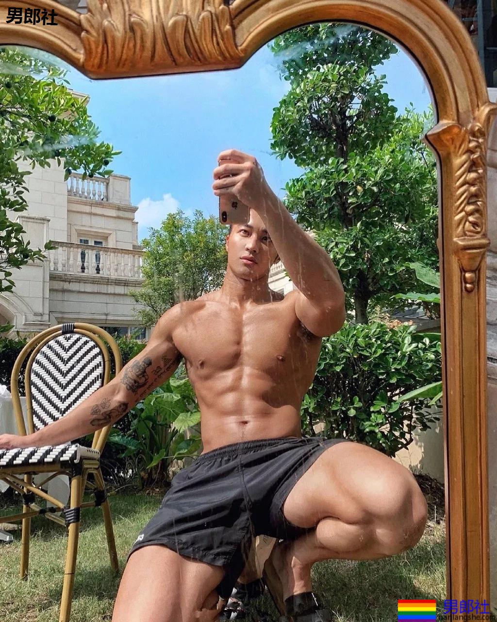 樊野家的肌肉男团!一水大长腿肌肉小狼狗,可真幸福惹! - 51虹马 樊野家的肌肉男团!一水大长腿肌肉小狼狗,可真幸福惹! - 51虹马