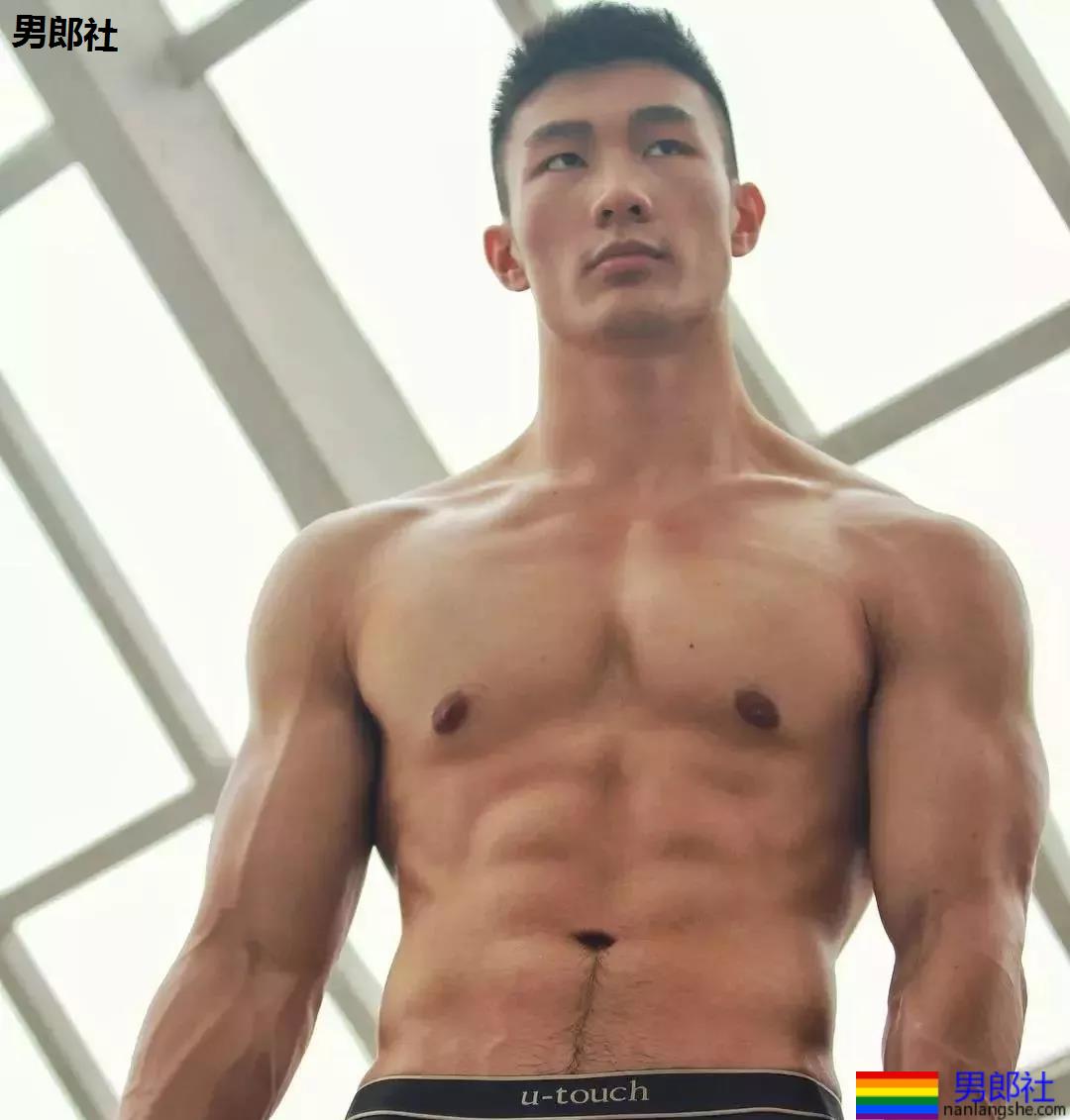 樊野家的肌肉男团!一水大长腿肌肉小狼狗,可真幸福惹! - 51虹马 樊野家的肌肉男团!一水大长腿肌肉小狼狗,可真幸福惹! - 51虹马