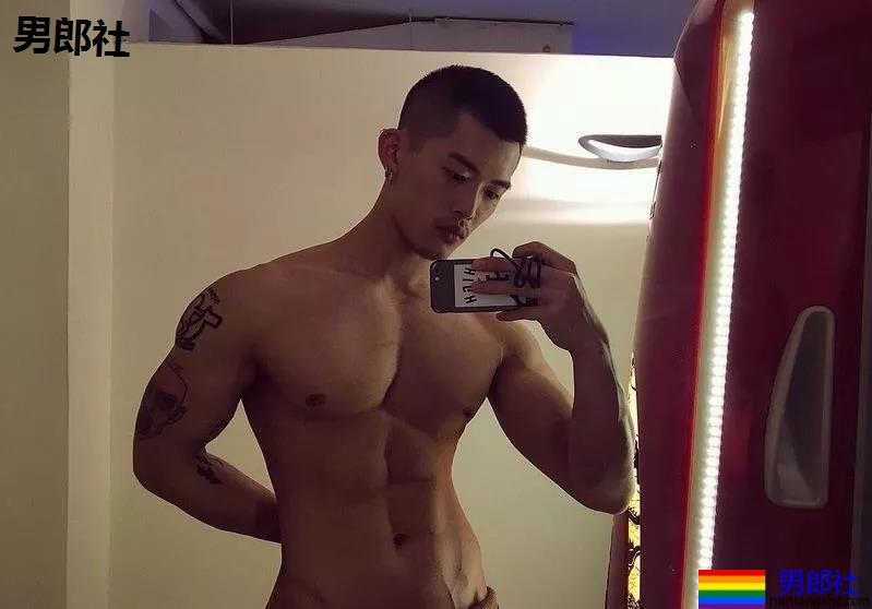 樊野家的肌肉男团!一水大长腿肌肉小狼狗,可真幸福惹! - 51虹马 樊野家的肌肉男团!一水大长腿肌肉小狼狗,可真幸福惹! - 51虹马