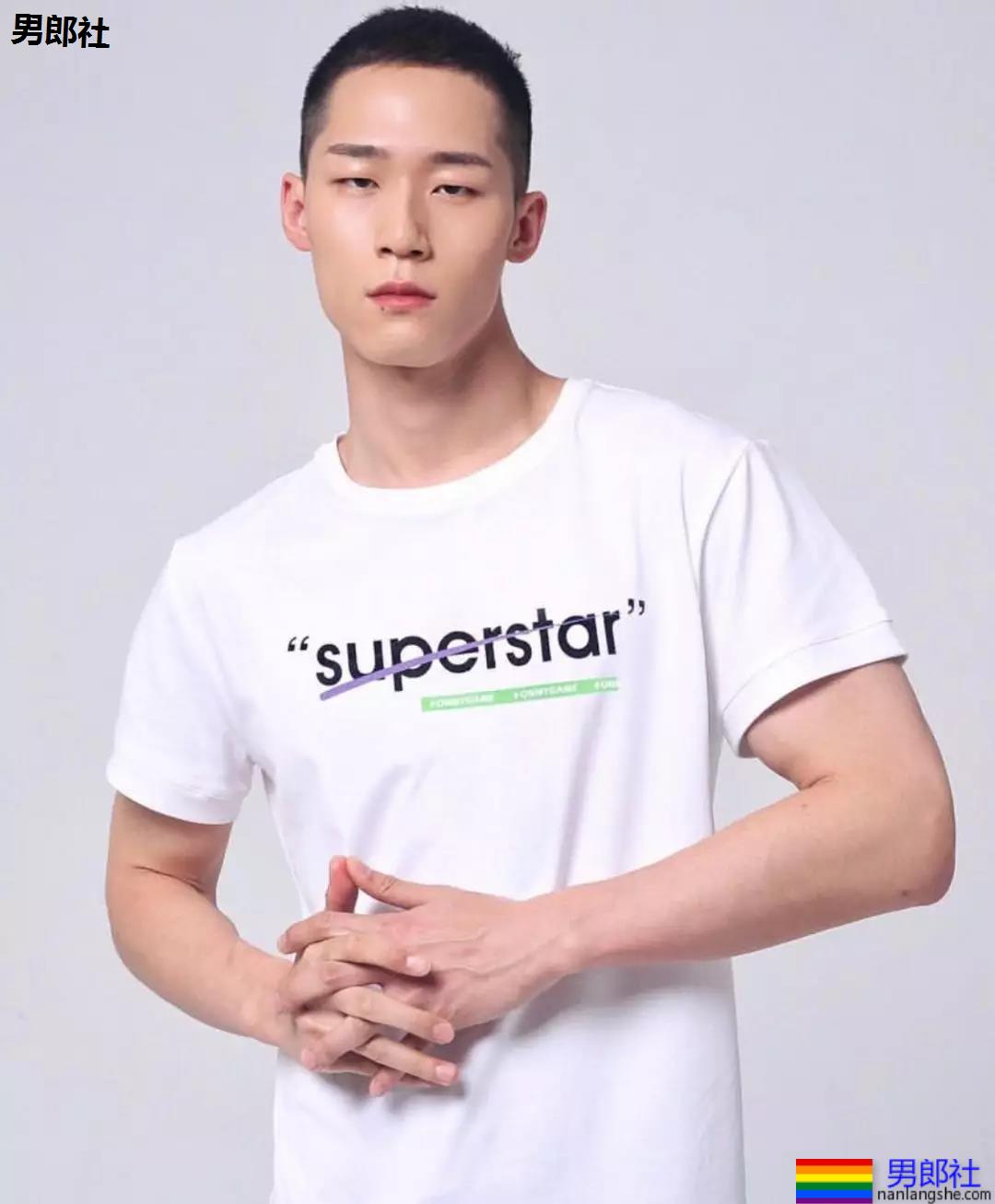 樊野家的肌肉男团!一水大长腿肌肉小狼狗,可真幸福惹! - 51虹马 樊野家的肌肉男团!一水大长腿肌肉小狼狗,可真幸福惹! - 51虹马