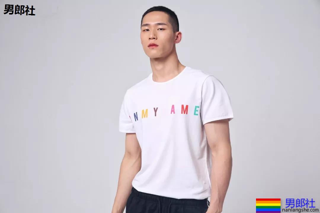 樊野家的肌肉男团!一水大长腿肌肉小狼狗,可真幸福惹! - 51虹马 樊野家的肌肉男团!一水大长腿肌肉小狼狗,可真幸福惹! - 51虹马