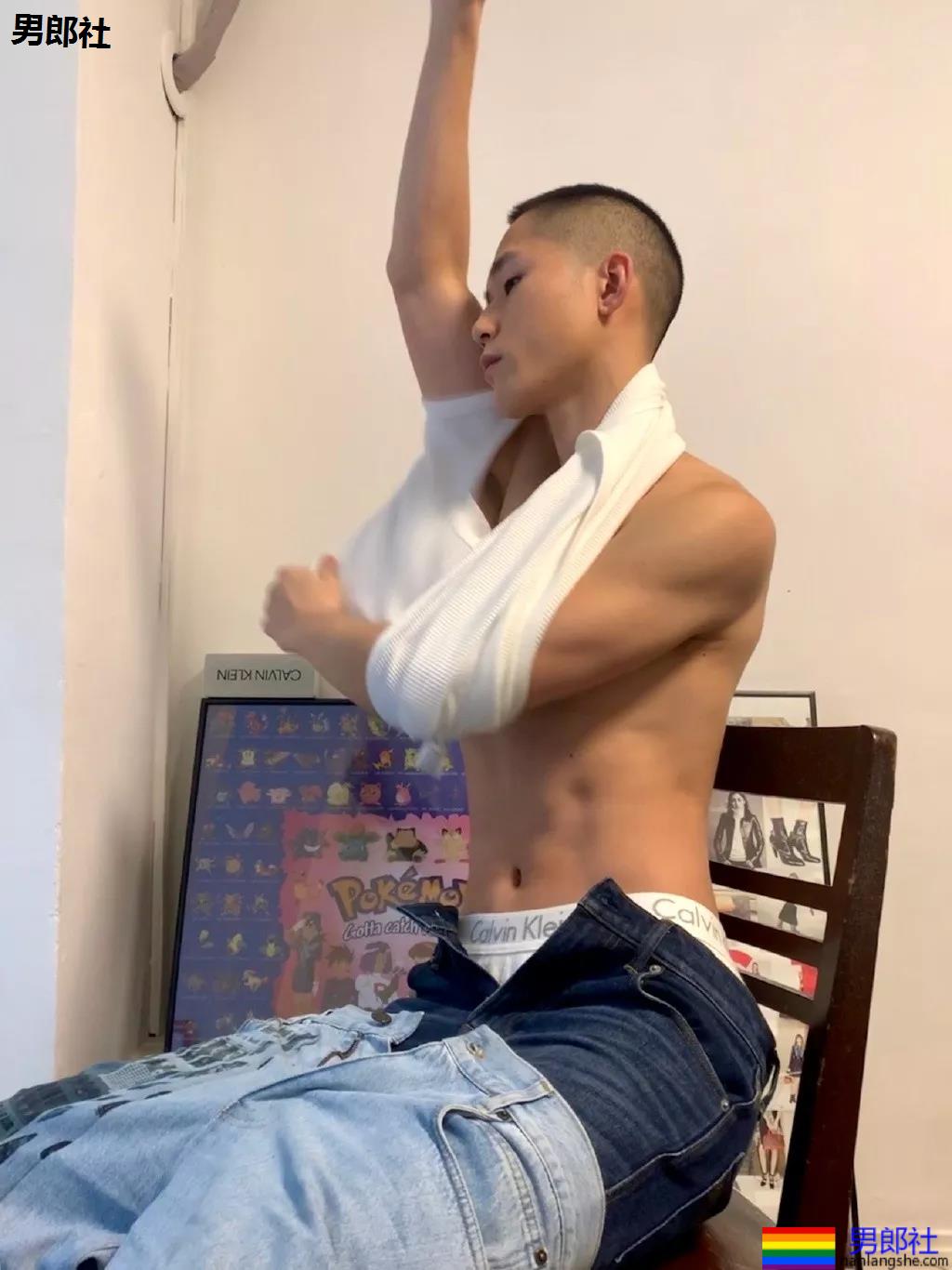 樊野家的肌肉男团!一水大长腿肌肉小狼狗,可真幸福惹! - 51虹马 樊野家的肌肉男团!一水大长腿肌肉小狼狗,可真幸福惹! - 51虹马