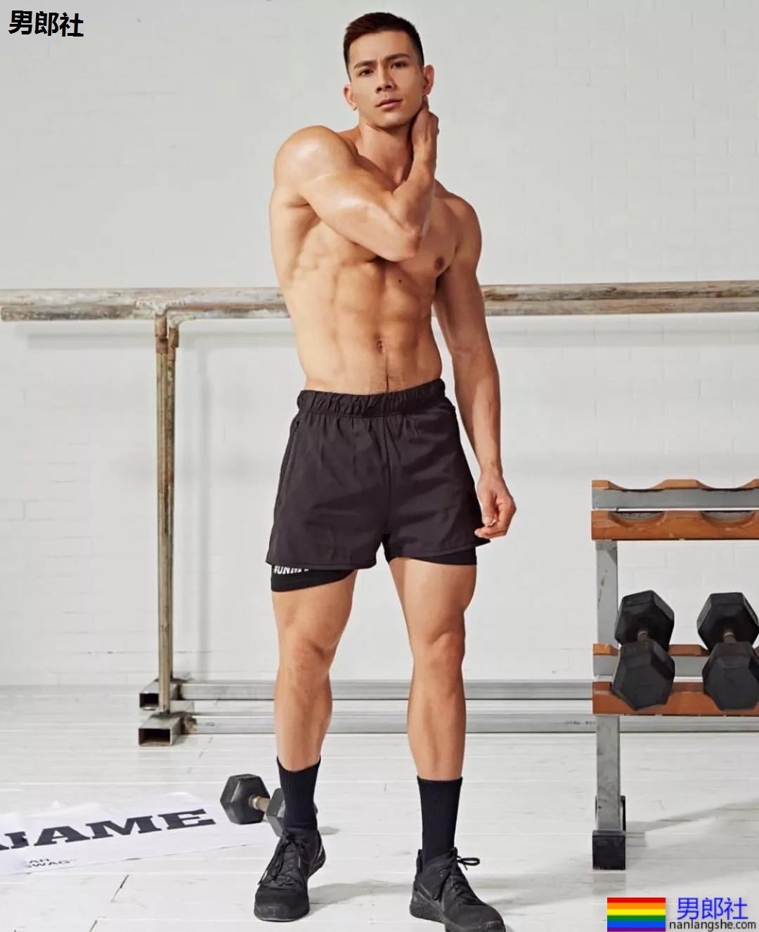 樊野家的肌肉男团!一水大长腿肌肉小狼狗,可真幸福惹! - 51虹马 樊野家的肌肉男团!一水大长腿肌肉小狼狗,可真幸福惹! - 51虹马