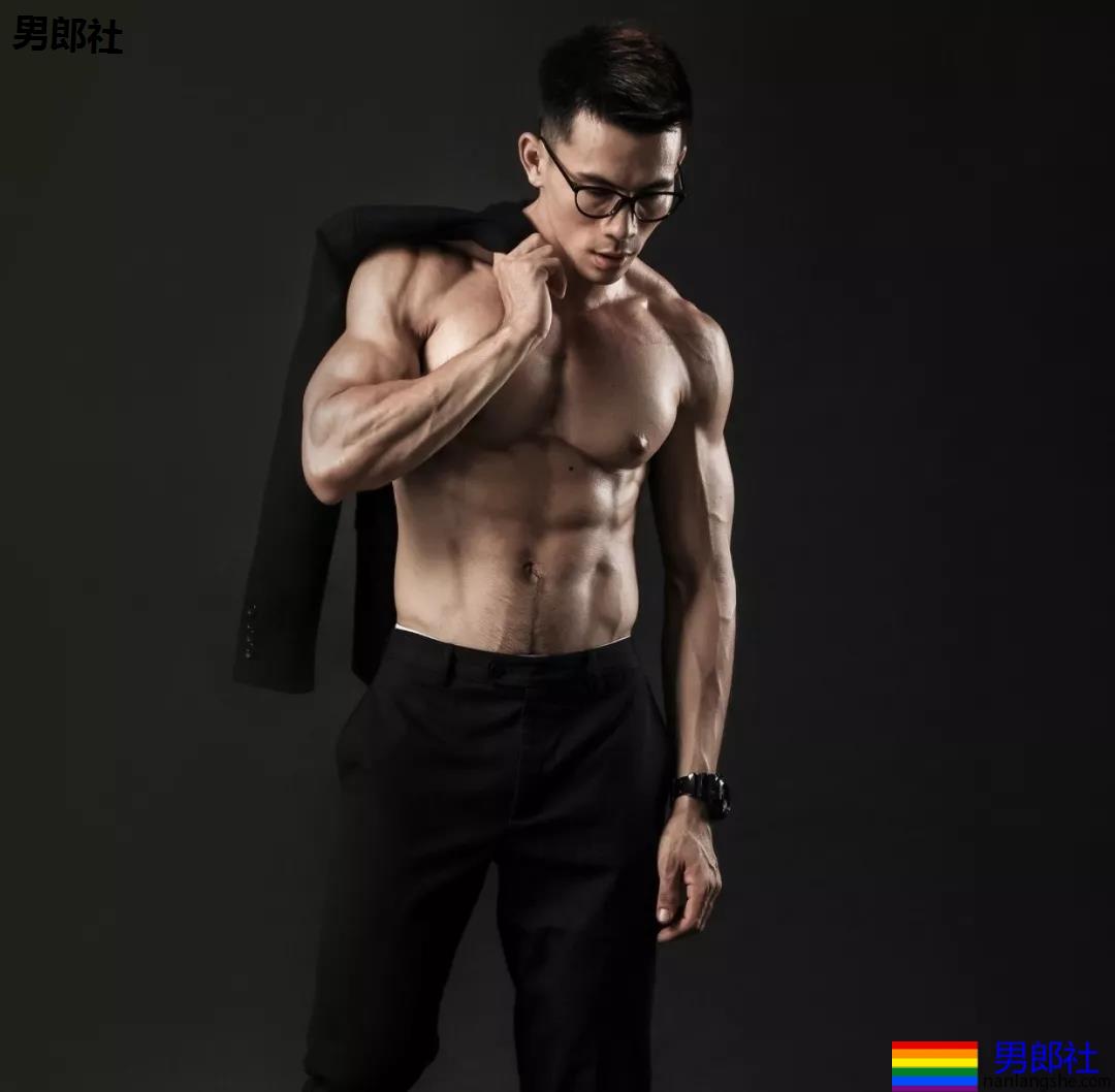 樊野家的肌肉男团!一水大长腿肌肉小狼狗,可真幸福惹! - 51虹马 樊野家的肌肉男团!一水大长腿肌肉小狼狗,可真幸福惹! - 51虹马