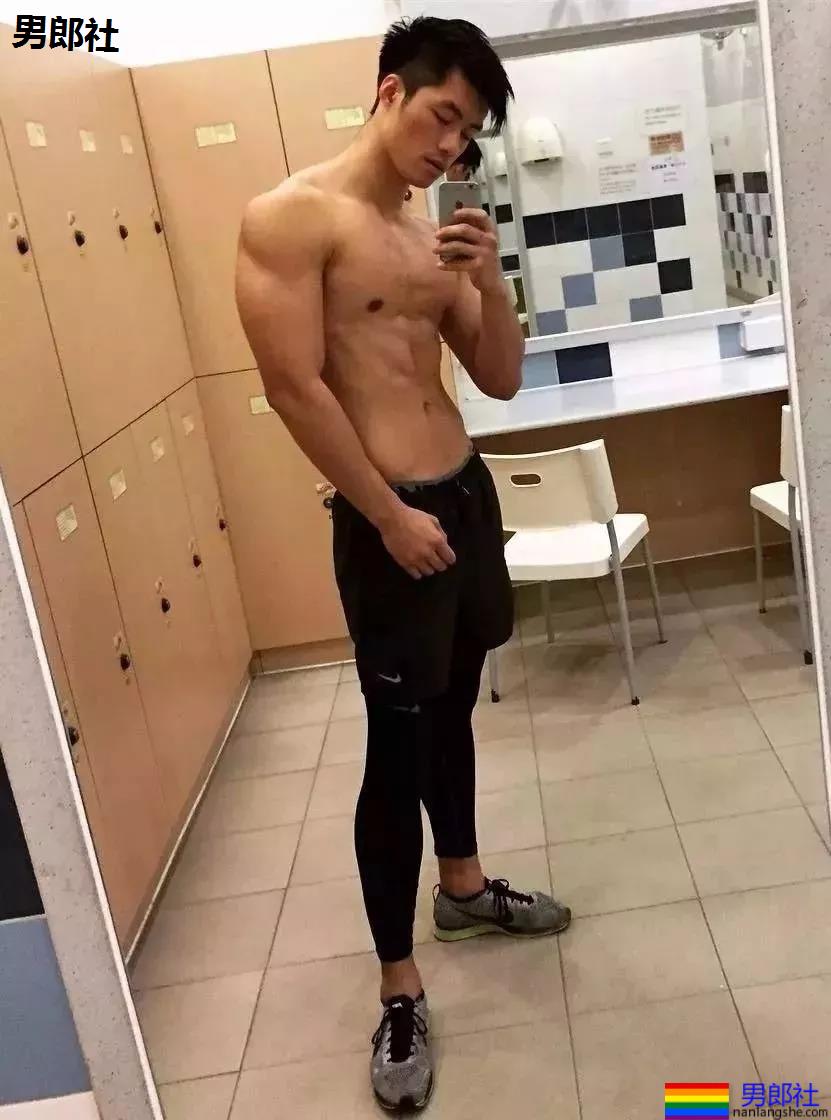 樊野家的肌肉男团!一水大长腿肌肉小狼狗,可真幸福惹! - 51虹马 樊野家的肌肉男团!一水大长腿肌肉小狼狗,可真幸福惹! - 51虹马