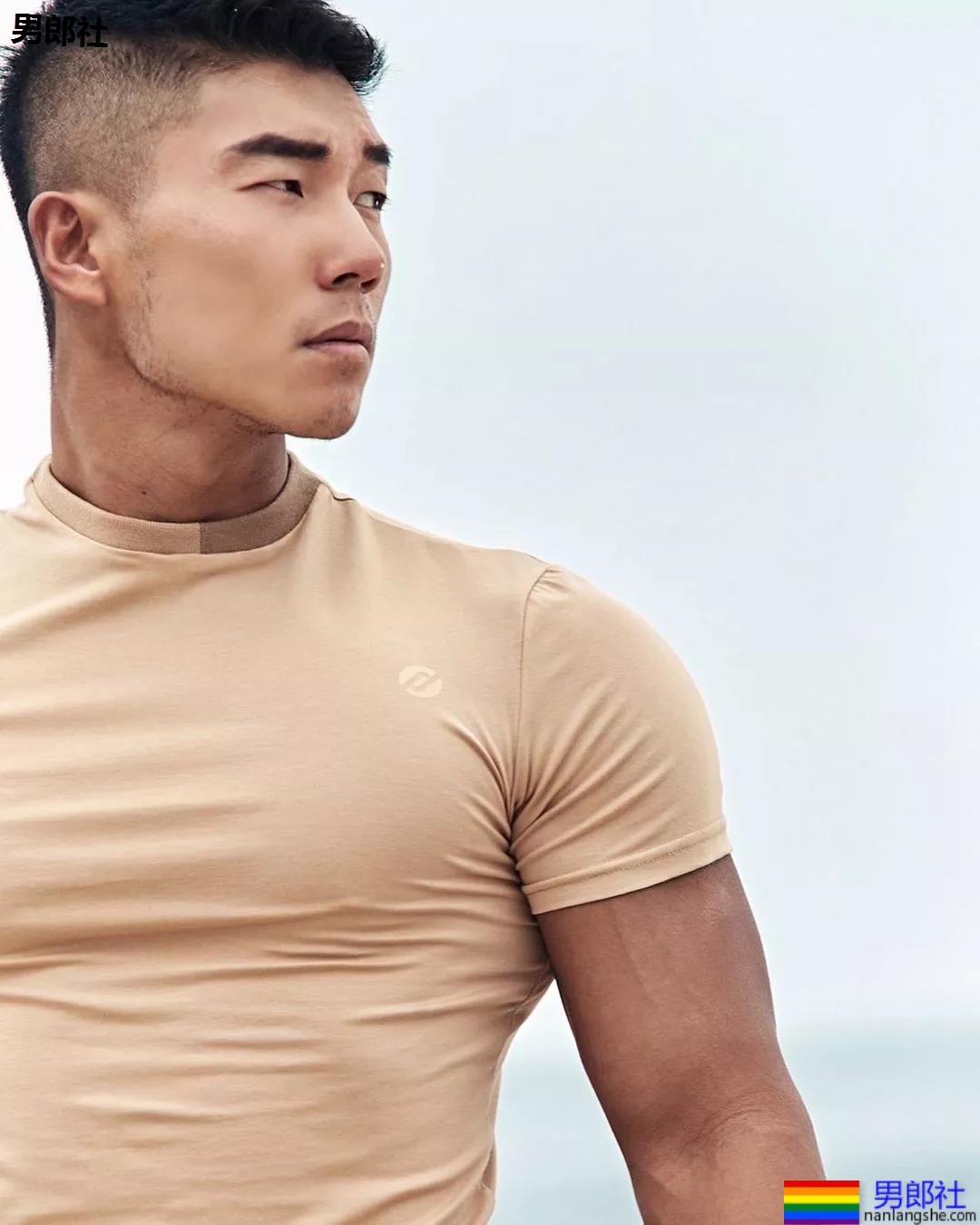 樊野家的肌肉男团!一水大长腿肌肉小狼狗,可真幸福惹! - 51虹马 樊野家的肌肉男团!一水大长腿肌肉小狼狗,可真幸福惹! - 51虹马