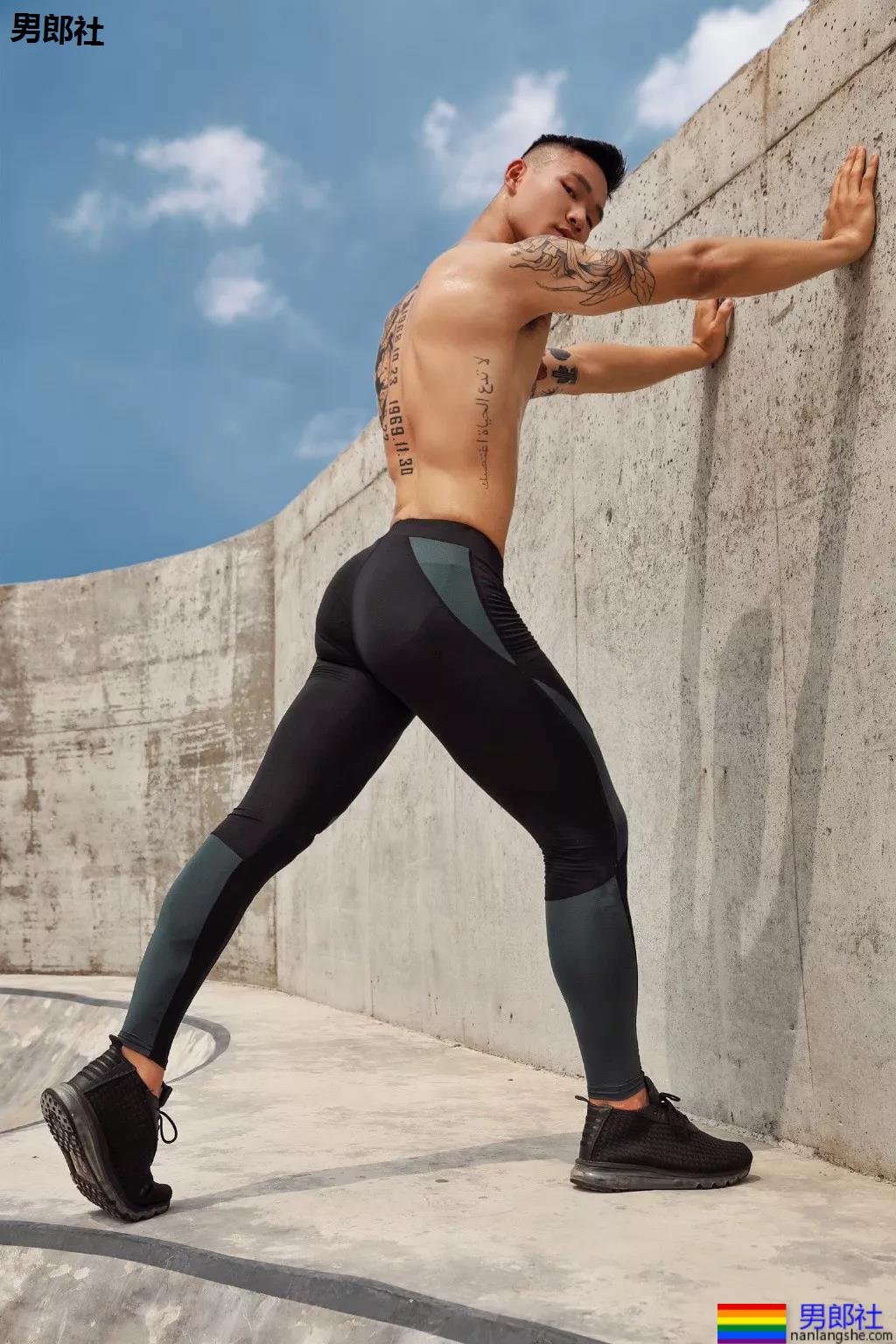 樊野家的肌肉男团!一水大长腿肌肉小狼狗,可真幸福惹! - 51虹马 樊野家的肌肉男团!一水大长腿肌肉小狼狗,可真幸福惹! - 51虹马