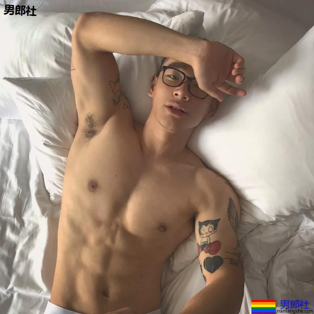 樊野家的肌肉男团!一水大长腿肌肉小狼狗,可真幸福惹! - 51虹马 樊野家的肌肉男团!一水大长腿肌肉小狼狗,可真幸福惹! - 51虹马