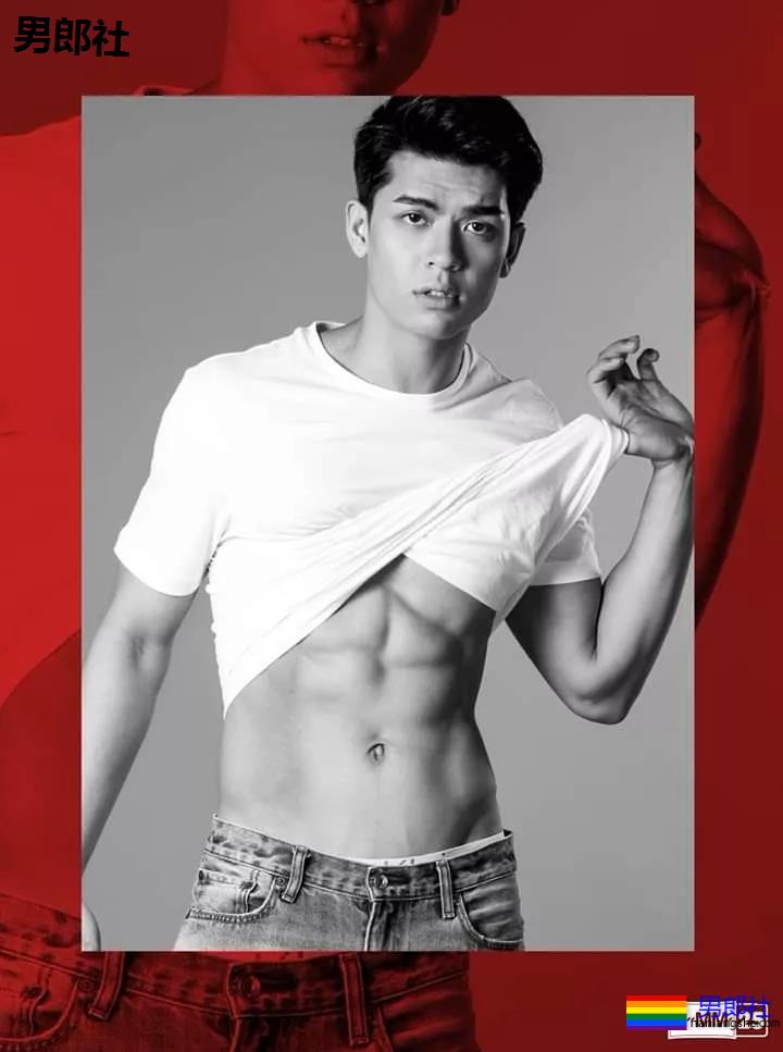 189超帅8块腹肌小狼狗，狼腰长腿小肌肉，好上头一体育生！ - 51虹马