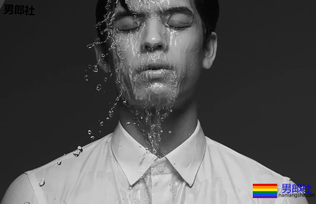 189超帅8块腹肌小狼狗，狼腰长腿小肌肉，好上头一体育生！ - 51虹马