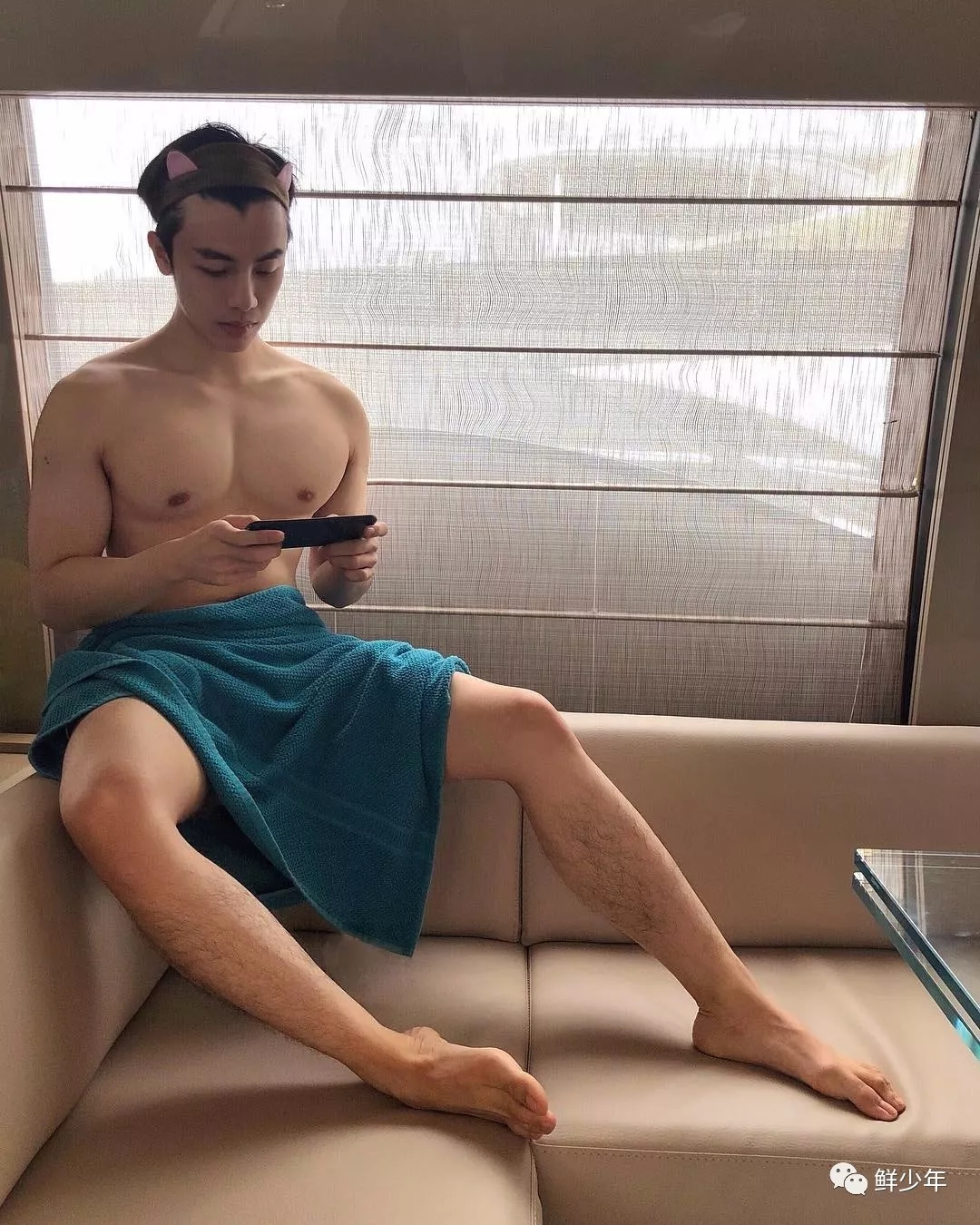 42CM！酷似黄景瑜 广东网红粗壮的不仅仅是手臂！鼻子也大？ - 51虹马