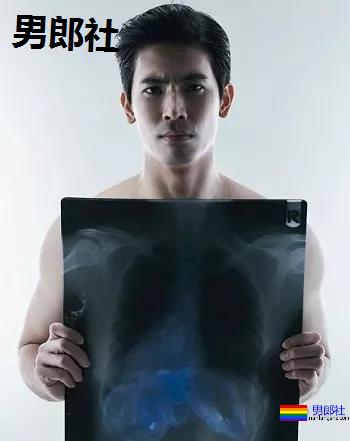 泰国小鲜肉参与“死亡拍摄” 珍爱生命远离塑料袋 - 51虹马