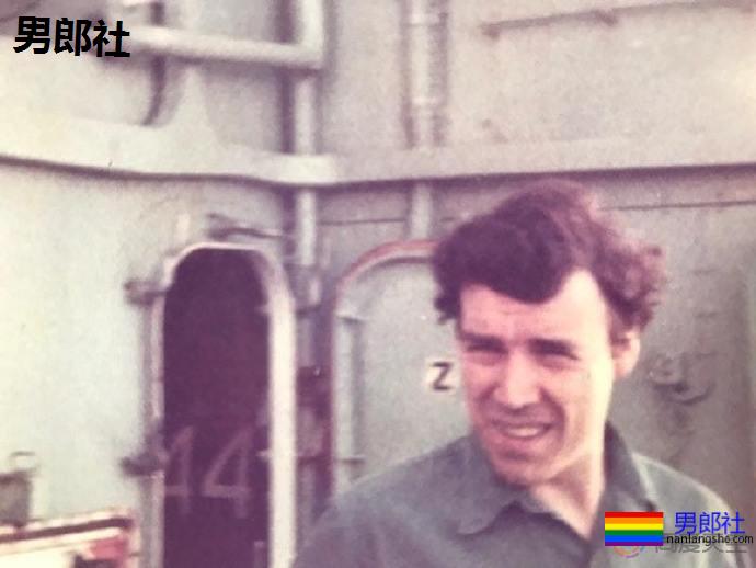 英国老兵27年前因性向受辱 - 51虹马 英国老兵27年前因性向受辱 - 51虹马