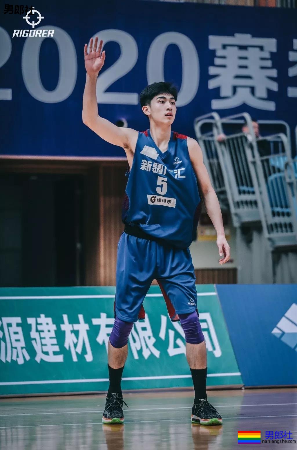 2019火遍票圈的荷尔蒙·体育生帅哥，都是你幻想过的男人！ - 51虹马