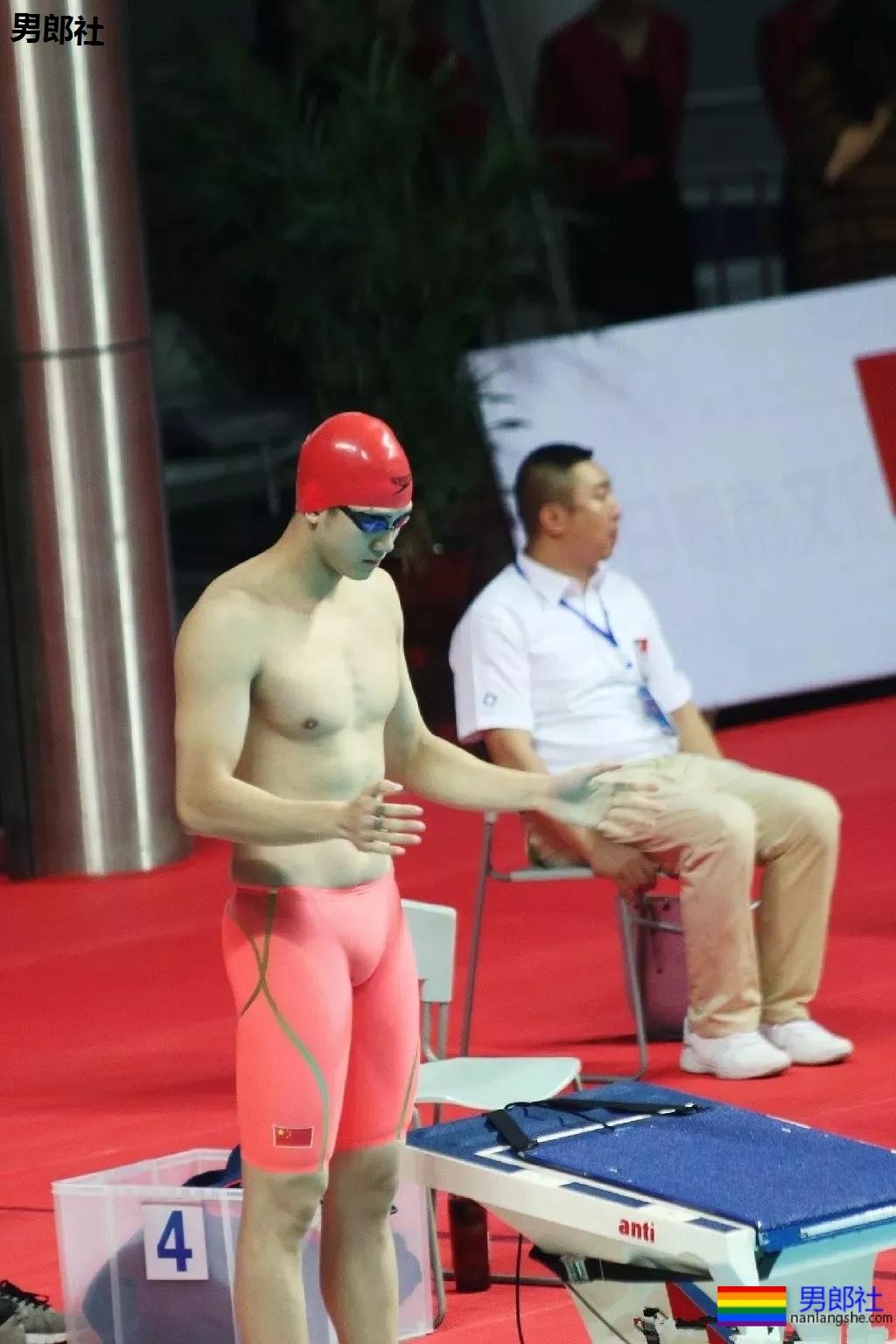 2019火遍票圈的荷尔蒙·体育生帅哥，都是你幻想过的男人！ - 51虹马