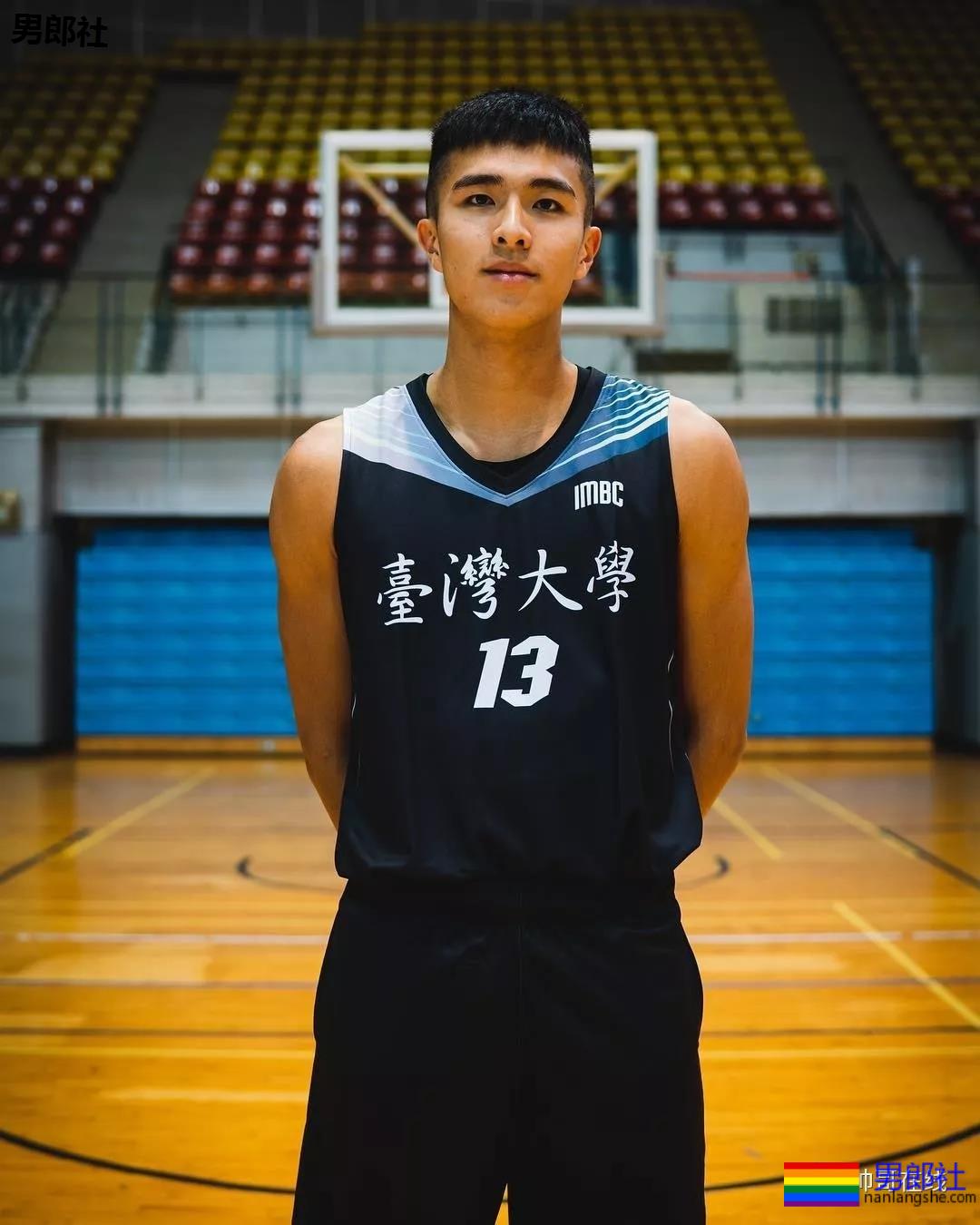 2019火遍票圈的荷尔蒙·体育生帅哥，都是你幻想过的男人！ - 51虹马