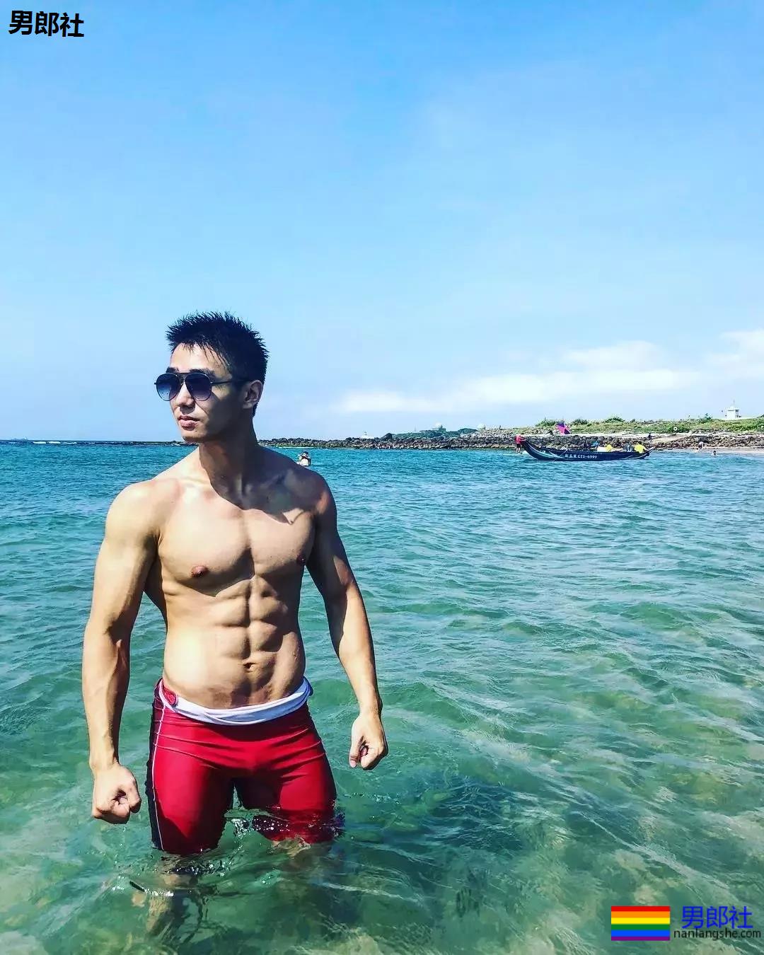 2019火遍票圈的荷尔蒙·体育生帅哥，都是你幻想过的男人！ - 51虹马