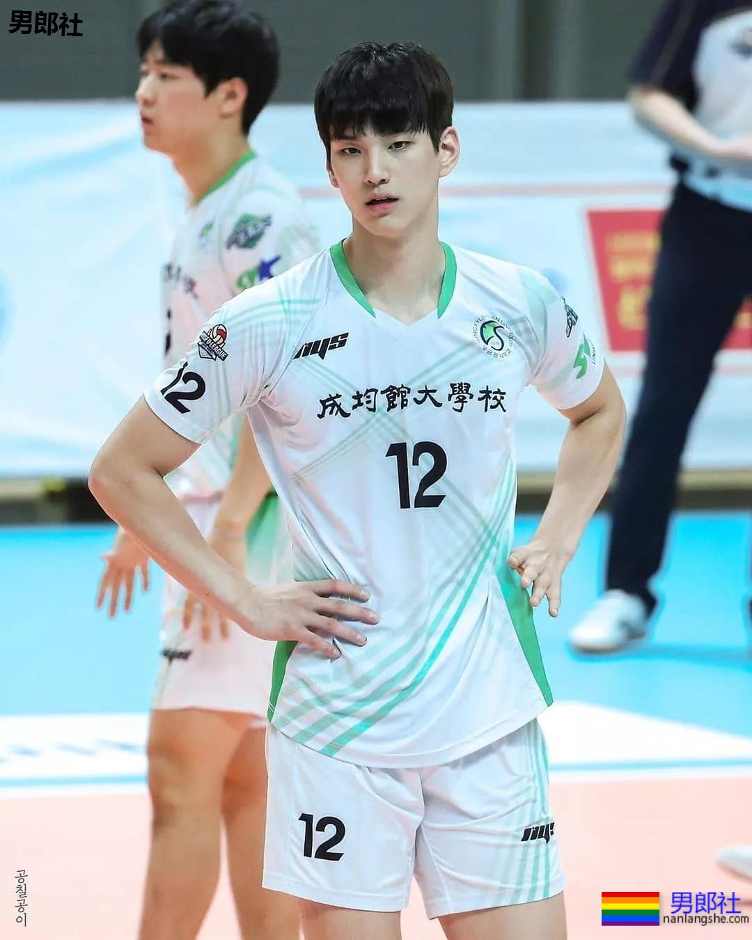 2019火遍票圈的荷尔蒙·体育生帅哥，都是你幻想过的男人！ - 51虹马