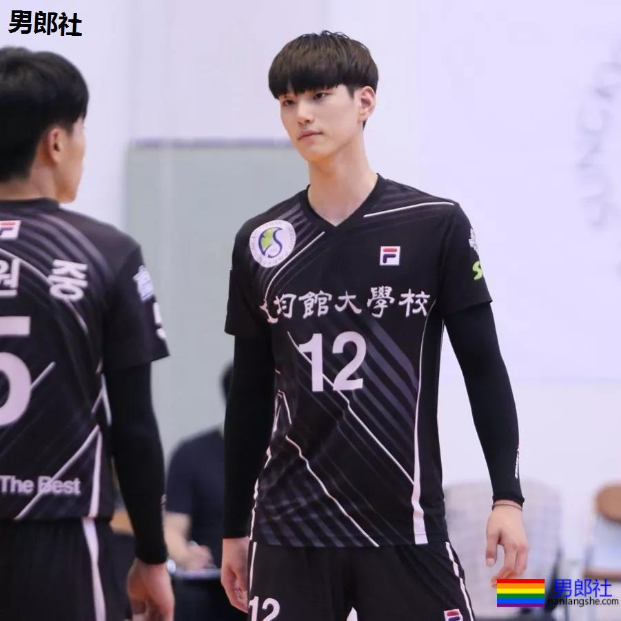 2019火遍票圈的荷尔蒙·体育生帅哥，都是你幻想过的男人！ - 51虹马